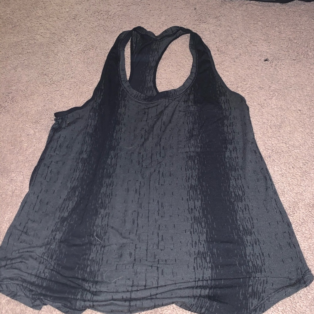 Lululemon yogi burn out tank. 6 black